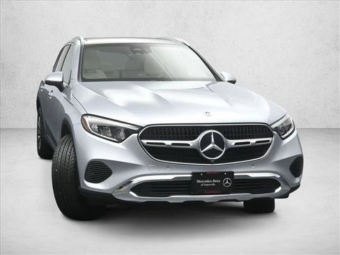 Certified 2025 Mercedes-Benz GLC 300 4MATIC image 3