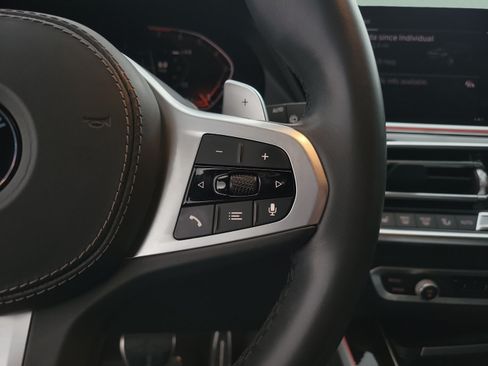 Used 2020 BMW X5 sDrive40i w/ M Sport Package RWD image 24