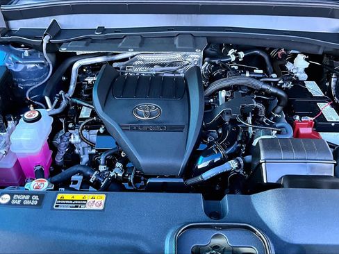Used 2025 Toyota Grand Highlander Limited image 32