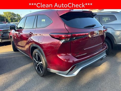 Used 2021 Toyota Highlander XSE FWD image 4