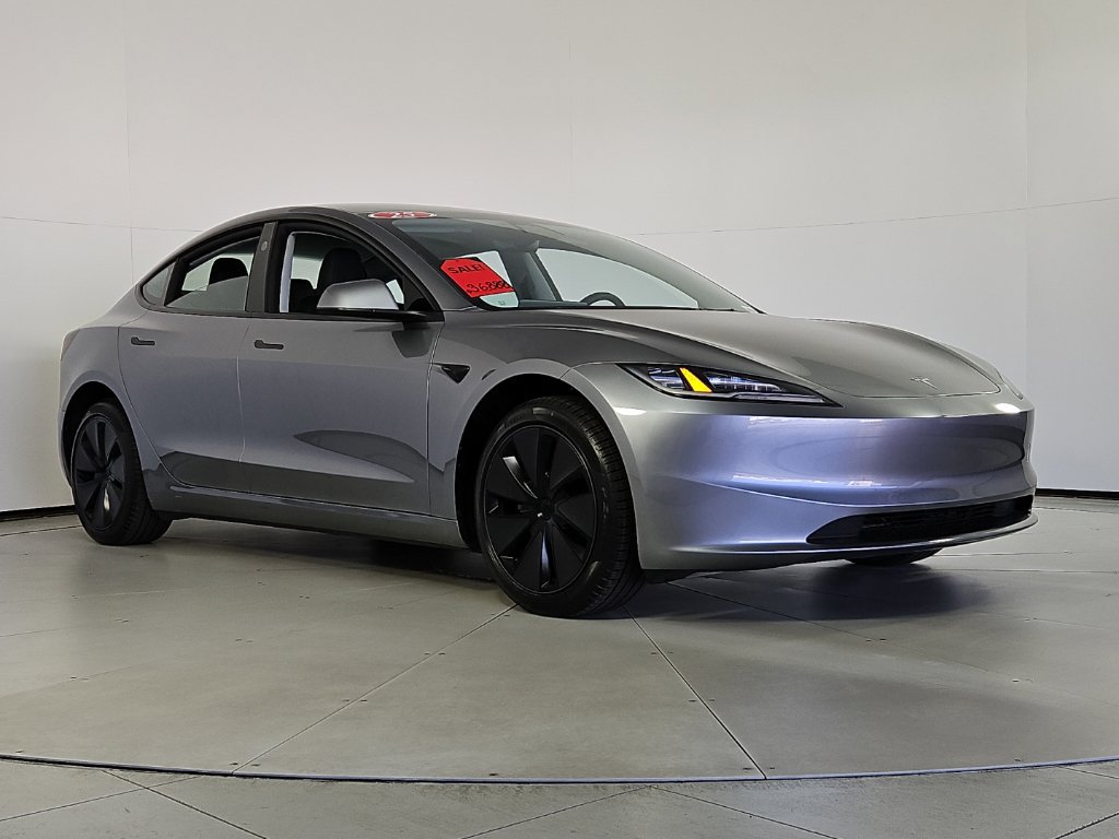 Used 2025 Tesla Model 3 Long Range RWD image 4