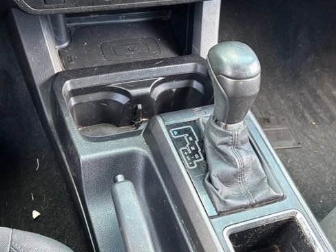 Used 2016 Toyota Tacoma TRD Sport w/ Towing Package RWD image 12