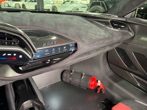 Used 2025 Ferrari SF90 Stradale XX image 33