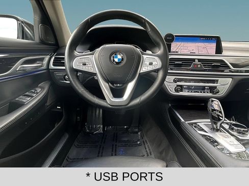 Used 2021 BMW 740i xDrive w/ Luxury Rear Seating Package AWD/4WD image 8