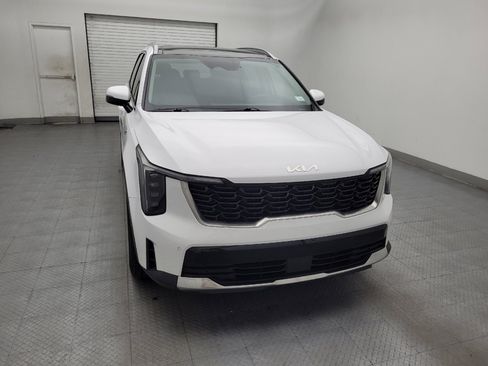 Used 2024 Kia Sorento S w/ Panoramic Sunroof Package FWD image 14