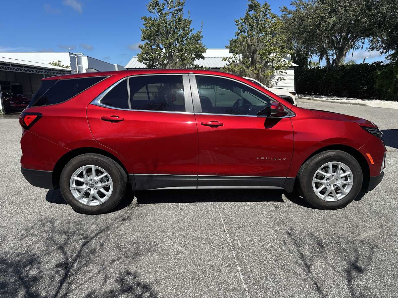 Certified 2024 Chevrolet Equinox LT FWD image 7