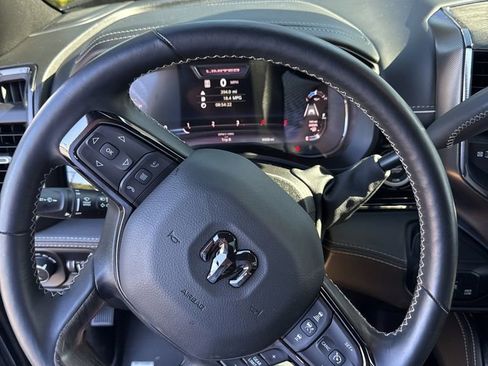 Used 2025 RAM 2500 Limited AWD/4WD image 4