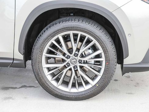 New 2026 Lexus NX 350 350h Luxury image 10