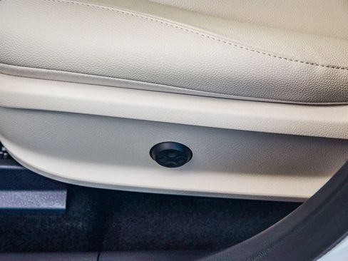 Used 2025 Mercedes-Benz EQB 250+ image 24