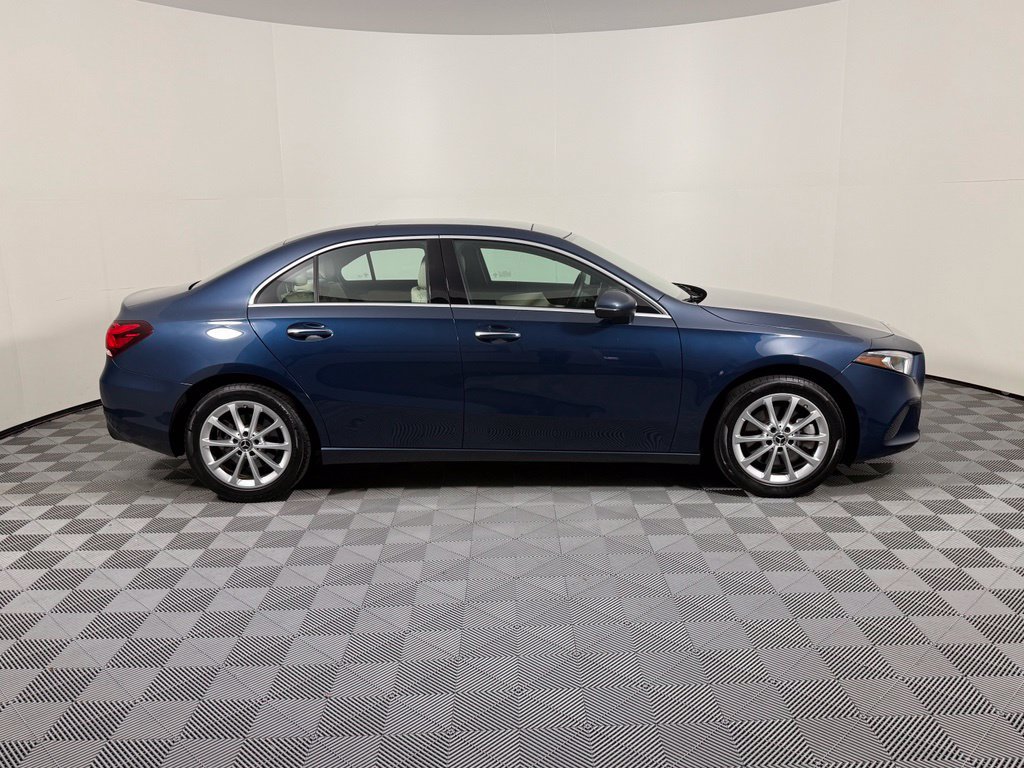 Used 2019 Mercedes-Benz A 220 4MATIC image 8