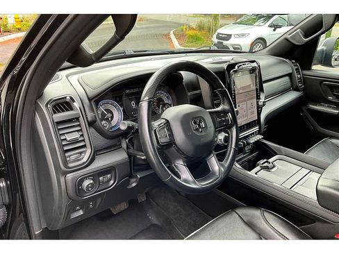 Used 2022 RAM 1500 Limited w/ Body-Colour Bumper Group AWD/4WD image 14