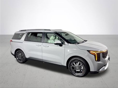 New 2026 Kia Carnival EX image 4