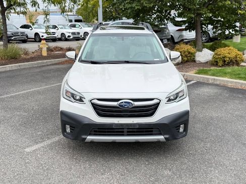 Used 2020 Subaru Outback Limited AWD/4WD image 4