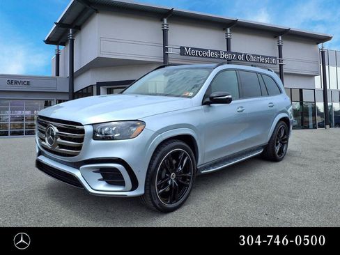Used 2025 Mercedes-Benz GLS 580 4MATIC image 7