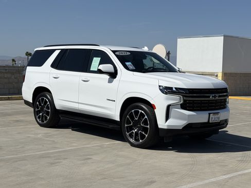 Used 2021 Chevrolet Tahoe RST RWD image 2