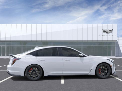 New 2026 Cadillac CT5 V Blackwing w/ Carbon Fiber 2 Package image 32