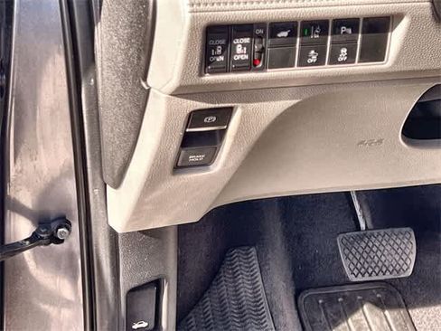 Certified 2018 Honda Odyssey Elite image 29