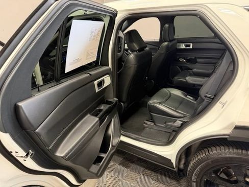 Used 2021 Ford Explorer ST w/ Equipment Group 401A AWD/4WD image 18
