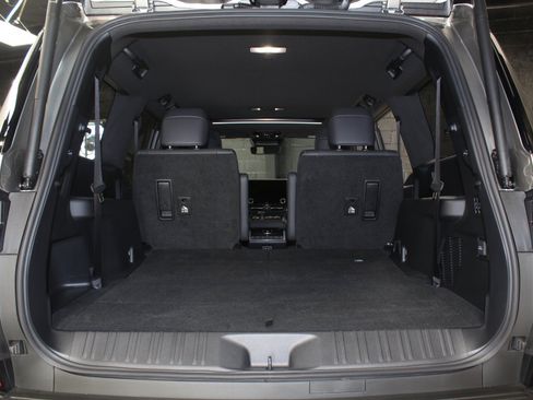 Used 2025 Lexus GX 550 w/ Cold Area Package AWD/4WD image 85