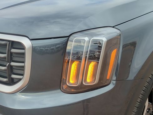 Used 2024 Kia Telluride S w/ S Sunroof Package image 10