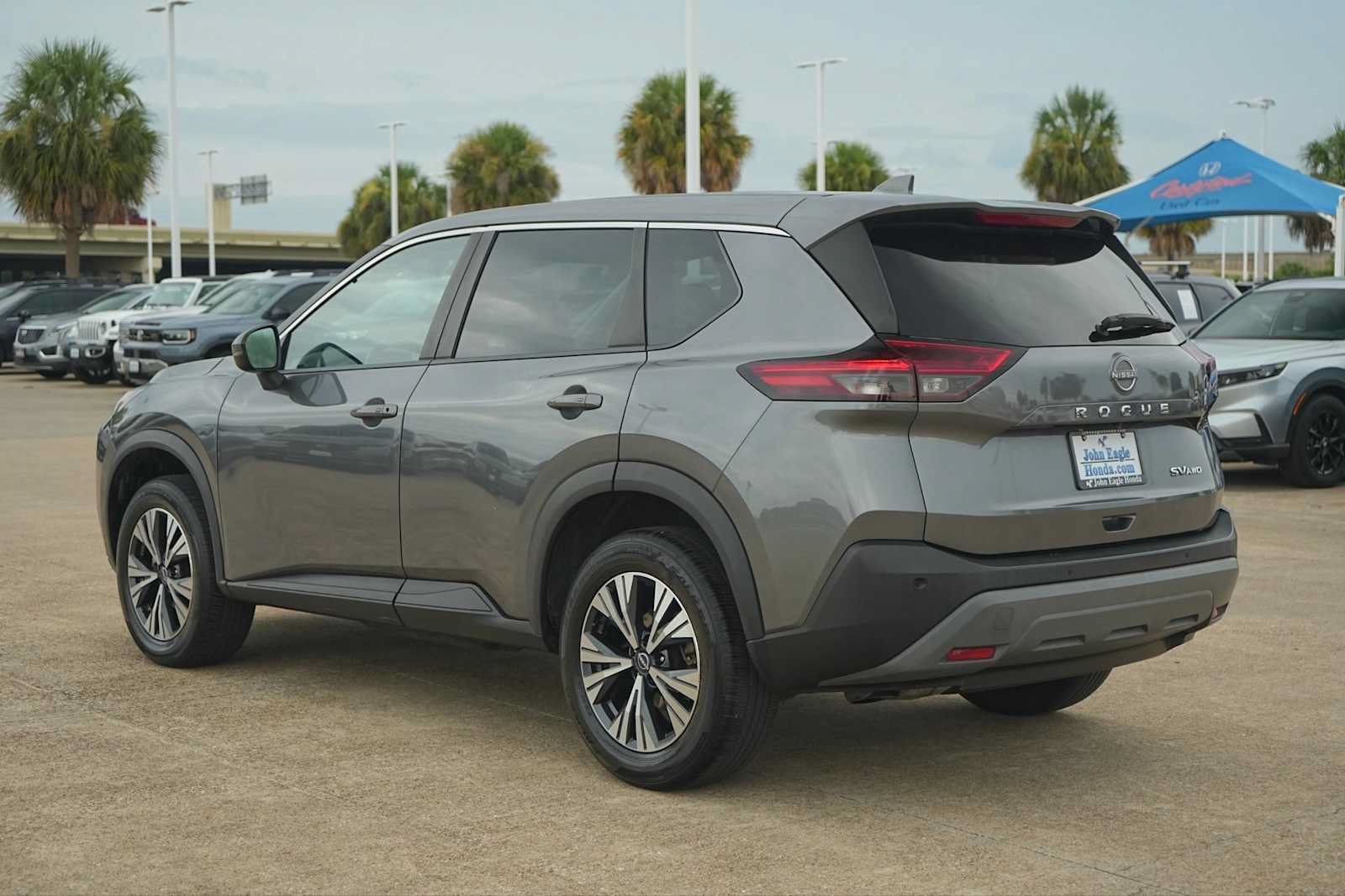 Used 2022 Nissan Rogue SV AWD/4WD image 4