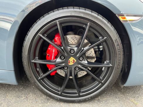 Used 2018 Porsche 718 Cayman GTS image 9