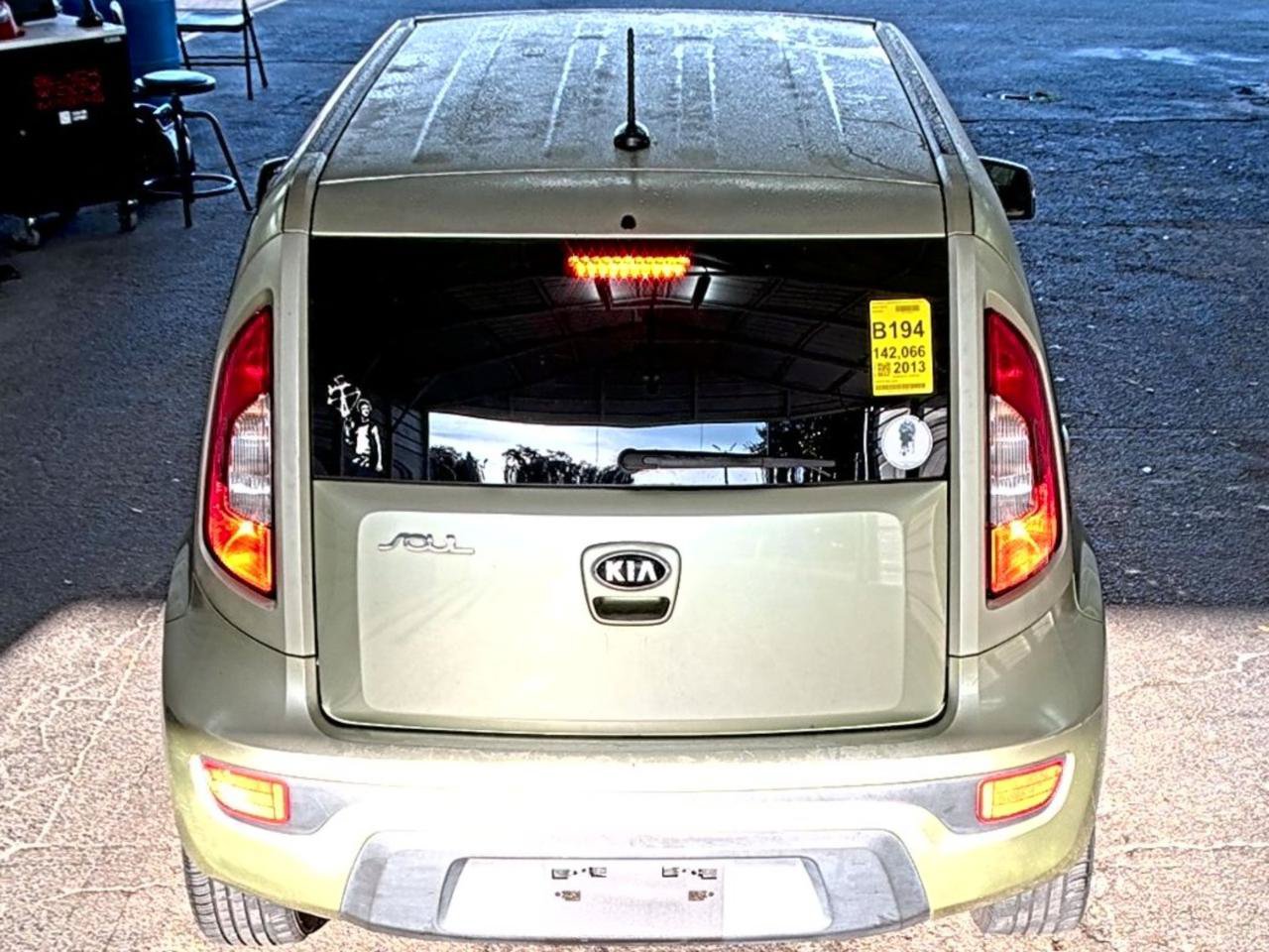 Used 2013 Kia Soul + FWD image 4