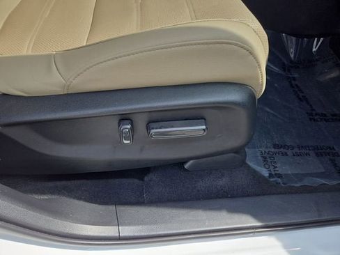 Used 2019 Honda CR-V Touring image 34