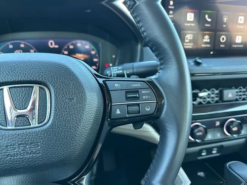 Used 2024 Honda Accord Touring image 19