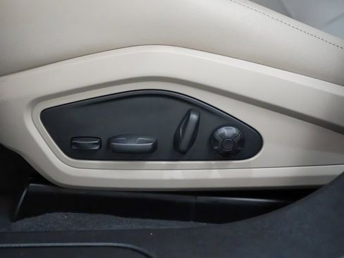 Certified 2023 Porsche Taycan image 24