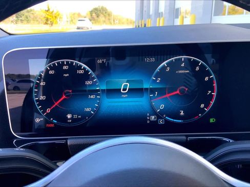 Certified 2021 Mercedes-Benz GLA 250 image 22