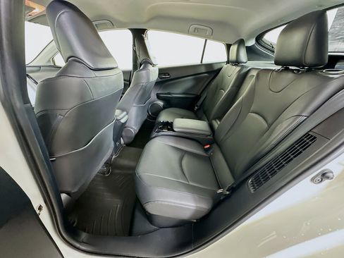 Used 2018 Toyota Prius Prime Premium w/ Protection Package image 27