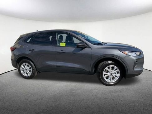 Used 2025 Ford Escape Active w/ Cold Weather Package image 15