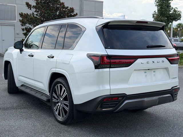 Used 2025 Lexus LX 600 4WD w/ Appearance Package image 7