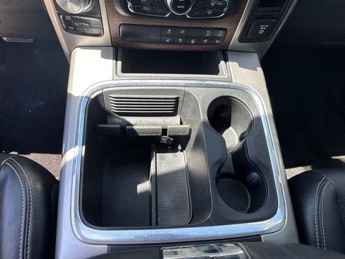 Used 2016 RAM 1500 Laramie w/ Convenience Group AWD/4WD image 13