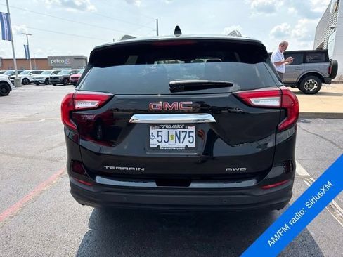 Used 2022 GMC Terrain SLE w/ Driver Convenience Package AWD/4WD image 7