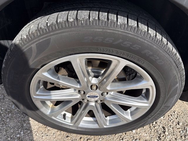 Used 2017 Ford Explorer Limited FWD image 10