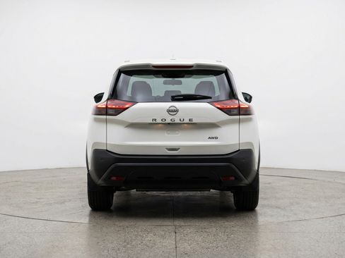 Used 2025 Nissan Rogue SV AWD/4WD image 7