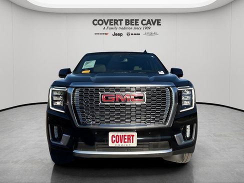 Used 2024 GMC Yukon XL Denali w/ Max Trailering Package image 2