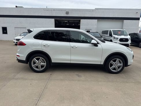 Used 2015 Porsche Cayenne S AWD/4WD image 6