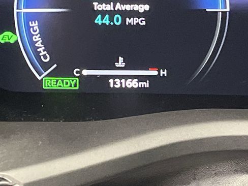 Used 2025 Toyota Camry XLE image 15