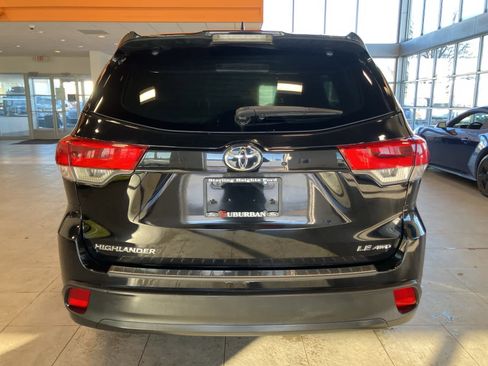 Used 2018 Toyota Highlander AWD V6 image 6