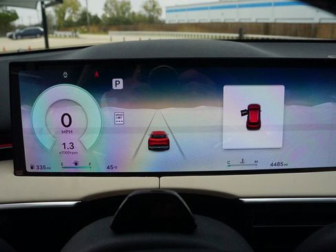 Certified 2026 Genesis GV70 2.5T Select image 8