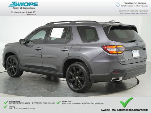 Used 2025 Honda Pilot Black Edition image 5