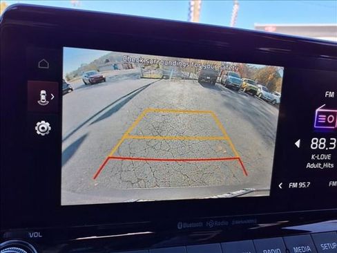 Used 2023 Kia Seltos S w/ Navigation Package image 21