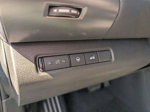 New 2026 Nissan Pathfinder SL image 17