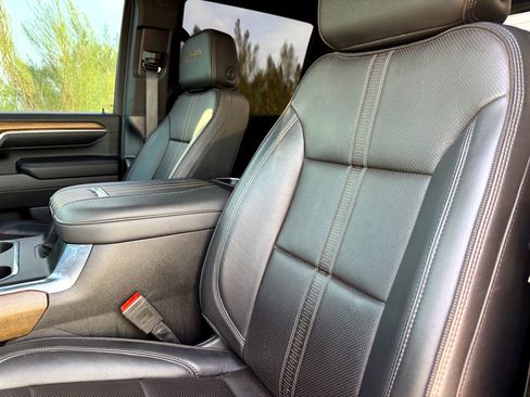 Used 2024 Chevrolet Silverado 3500 High Country w/ High Country Premium Package image 14