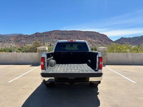 Used 2011 Chevrolet Silverado 1500 LT AWD/4WD image 8