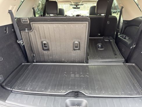 Certified 2025 Nissan Pathfinder SL w/ SL Premium Package image 39