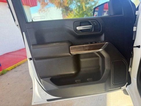 Used 2020 Chevrolet Silverado 1500 LT w/ Convenience Package image 35